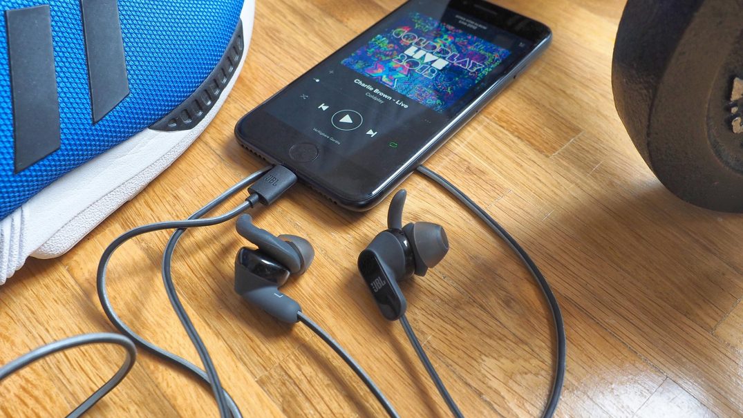 JBL Reflect Aware In Ear