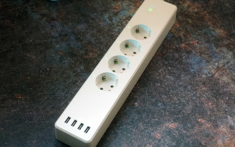 Hama WiFi Steckdosenleiste 4-fach