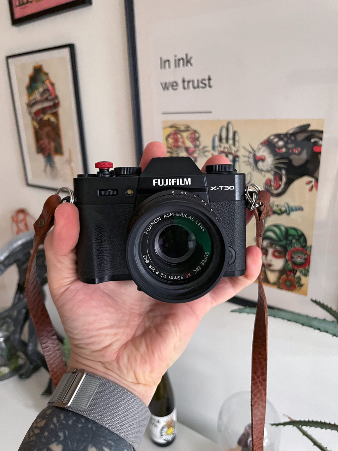 Fujifilm X-T30II in der Hand